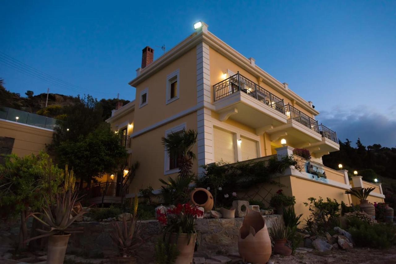 Olenia Apartment *