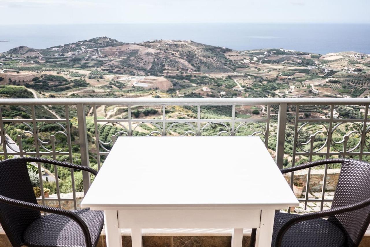 Olenia Apartment